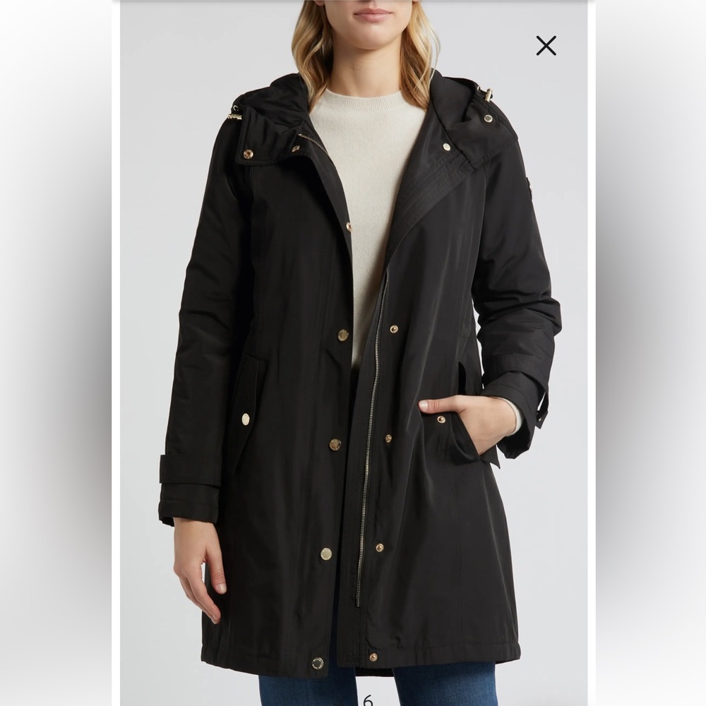 MICHAEL KORS water resistant hooded rain jacket ☔️